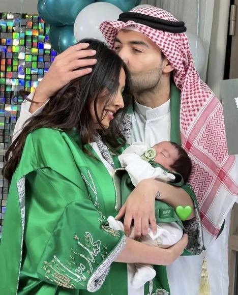 فرح الهادي و عقيل الرئيسي وآدم يحتفلون بـ اليوم الوطني السعودي